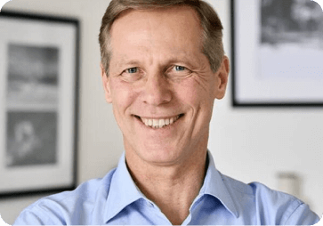 Michael Warren
